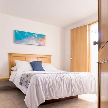 Hotel Riviera Plaza บูการามังกา ภายนอก รูปภาพ