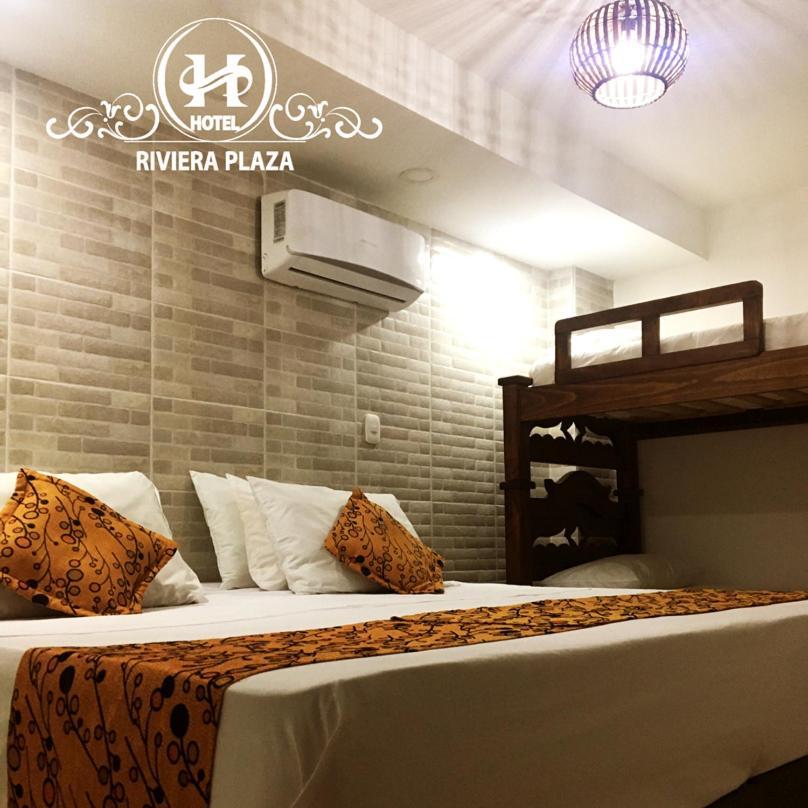 Hotel Riviera Plaza บูการามังกา ภายนอก รูปภาพ