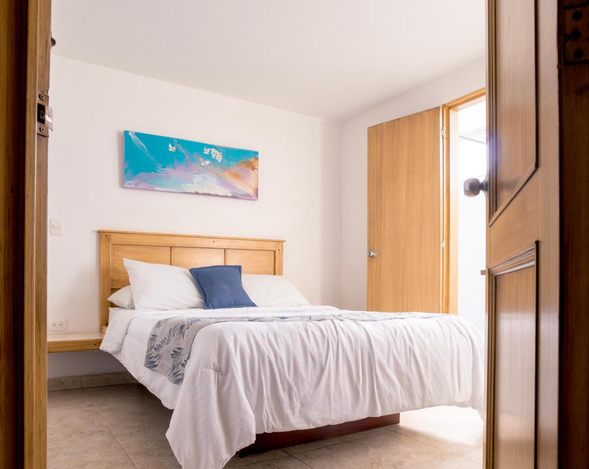 Hotel Riviera Plaza บูการามังกา ภายนอก รูปภาพ
