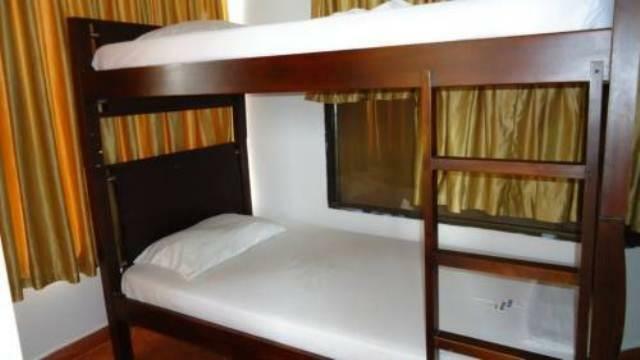 Hotel Riviera Plaza บูการามังกา ภายนอก รูปภาพ