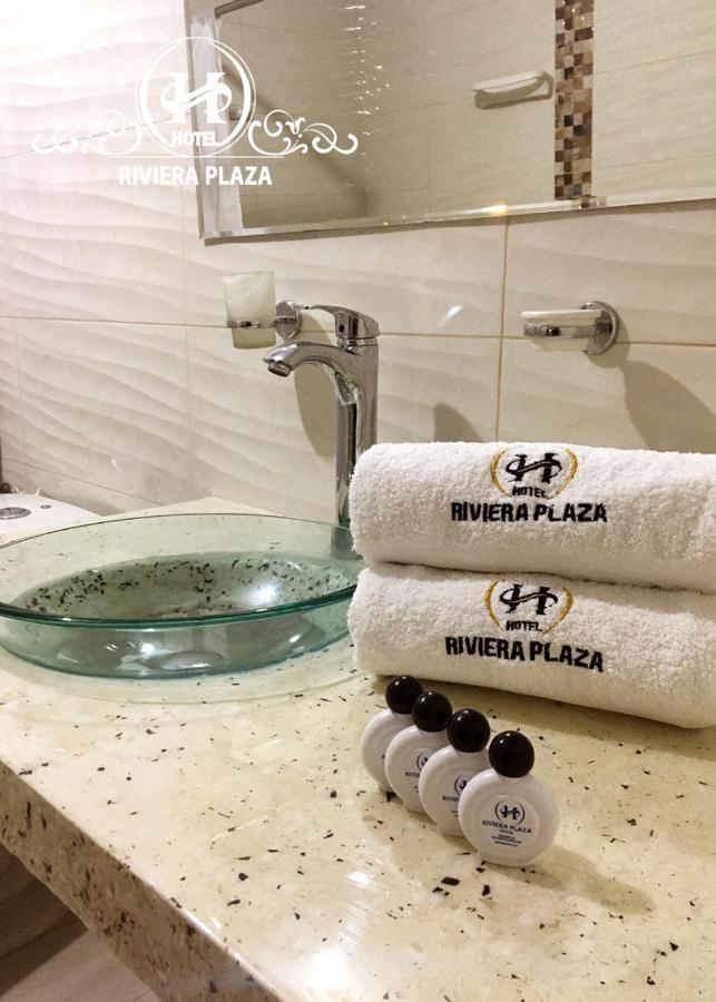 Hotel Riviera Plaza บูการามังกา ภายนอก รูปภาพ
