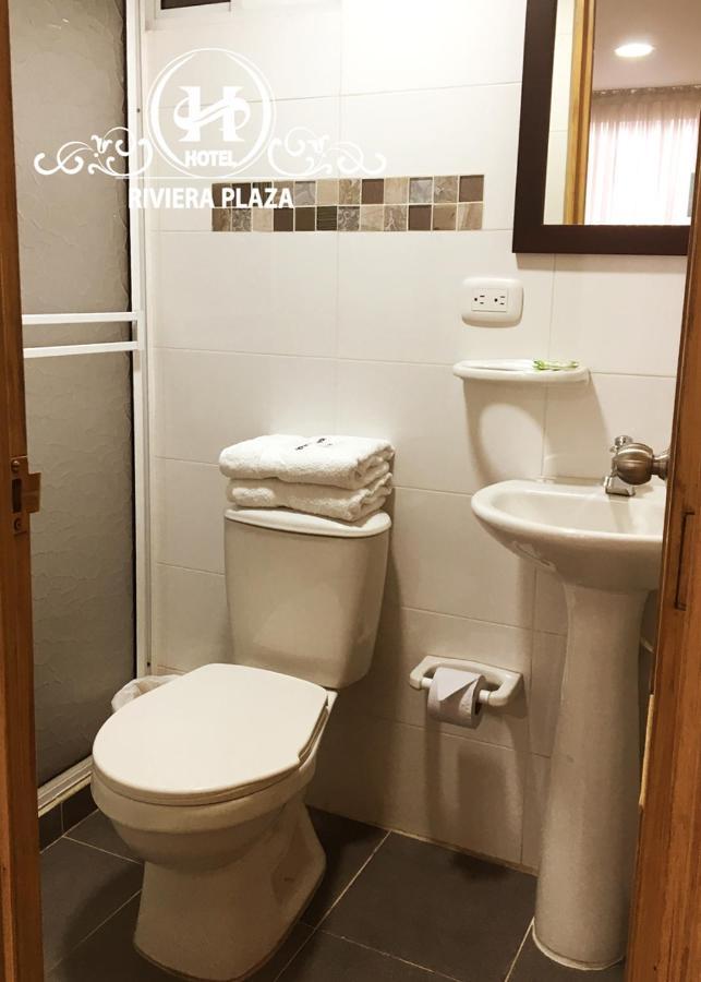 Hotel Riviera Plaza บูการามังกา ภายนอก รูปภาพ